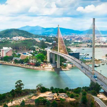 Khách sạn 2 sao trung tâm Khu Du Lịch Vườn Đào - Bãi Cháy - Hạ Long