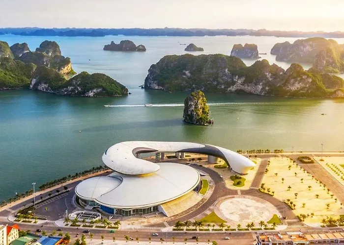 2 Sao Trung Tâm Khu Du Lịch Vườn đào - Bãi Cháy - Khách sạn 2*