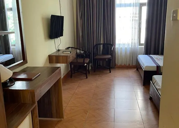 Khách sạn 2 Sao Trung Tâm Khu Du Lịch Vườn đào - Bãi Cháy -
