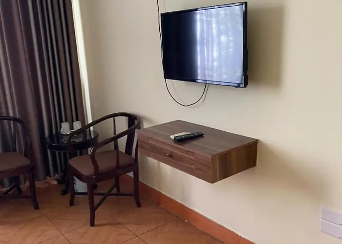 Khách sạn 2 Sao Trung Tâm Khu Du Lịch Vườn đào - Bãi Cháy - Hạ Long